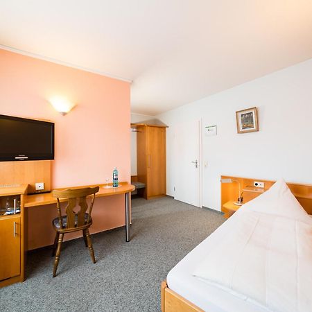 Hotel Restaurant Vater Rhein Woerth am Rhein Rom bilde